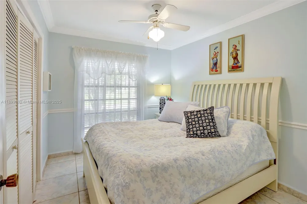 18045 SW 87th Ct Palmetto Bay, FL 33157
