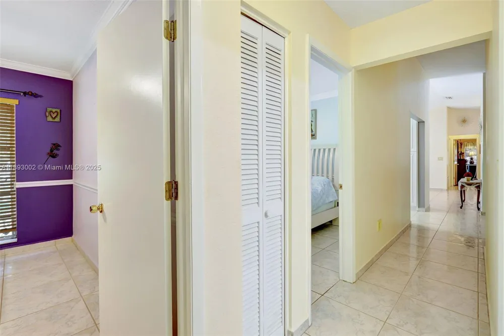 18045 SW 87th Ct Palmetto Bay, FL 33157