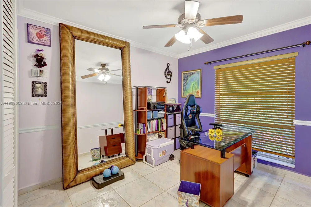 18045 SW 87th Ct Palmetto Bay, FL 33157