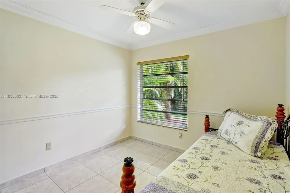 18045 SW 87th Ct Palmetto Bay, FL 33157