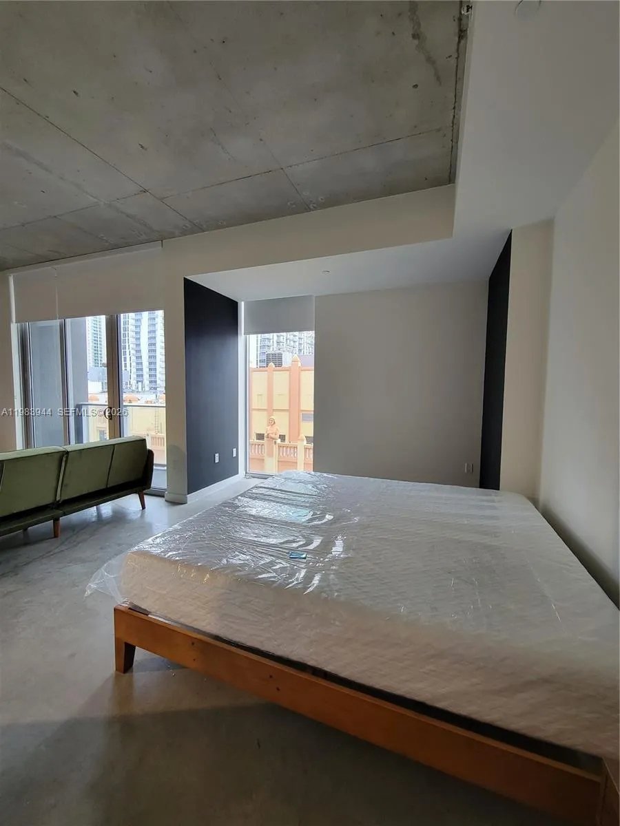 151 SE 1st St #1507 Miami, FL 33131