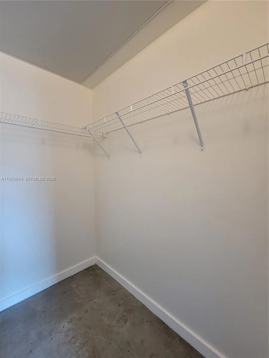 151 SE 1st St #1507 Miami, FL 33131