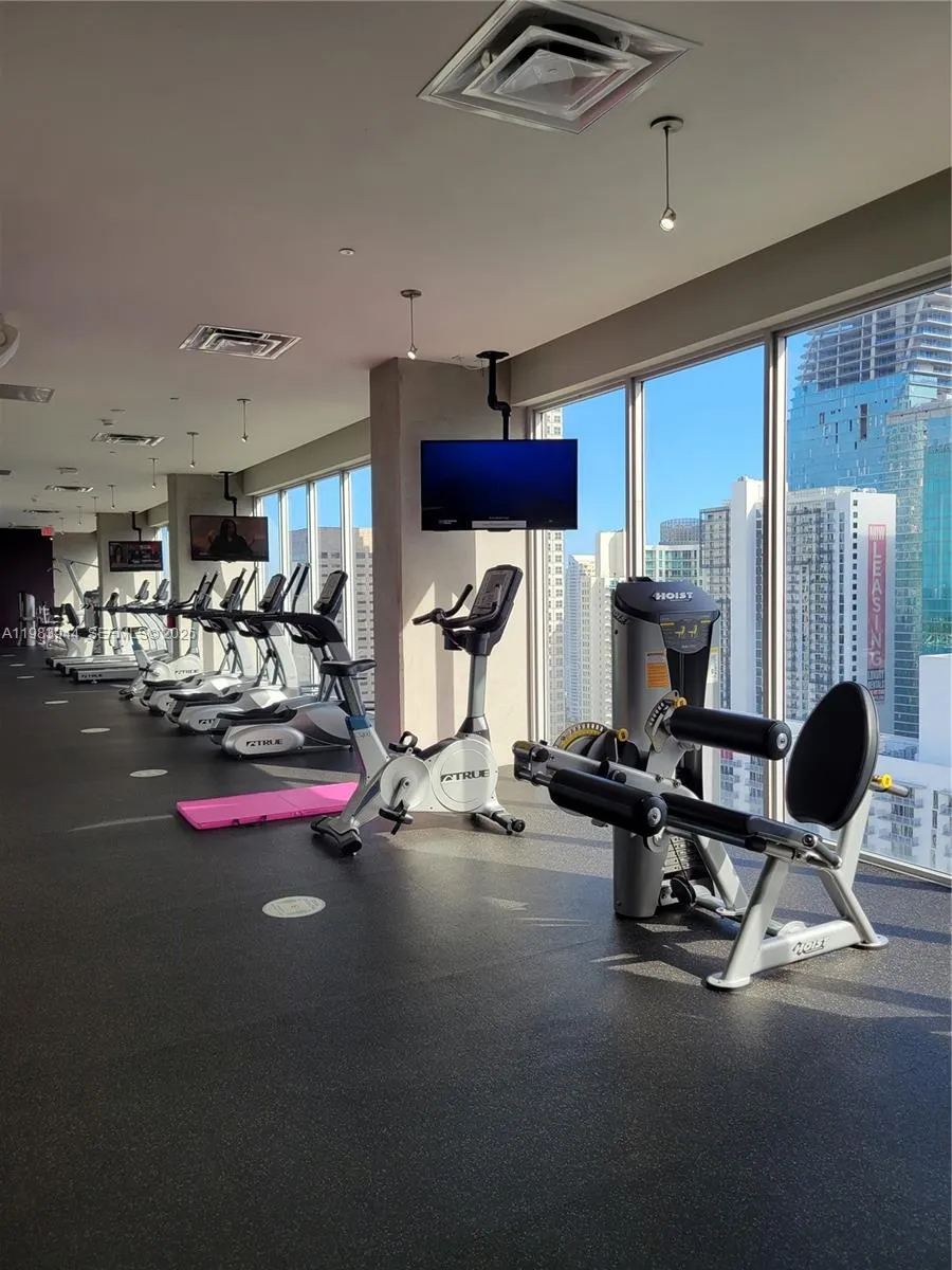 151 SE 1st St #1507 Miami, FL 33131