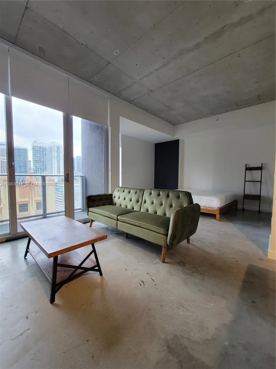 151 SE 1st St #1507 Miami, FL 33131