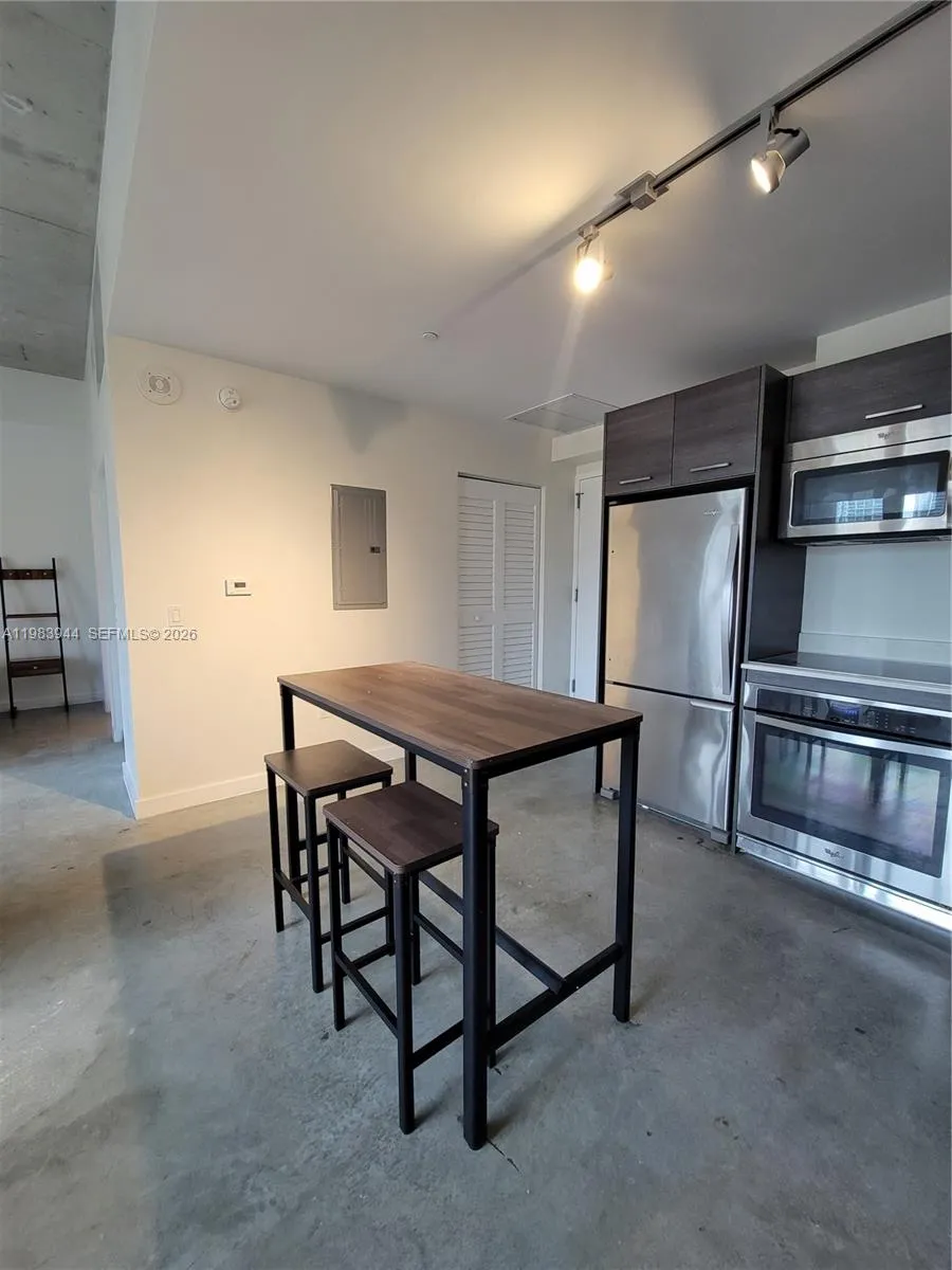 151 SE 1st St #1507 Miami, FL 33131