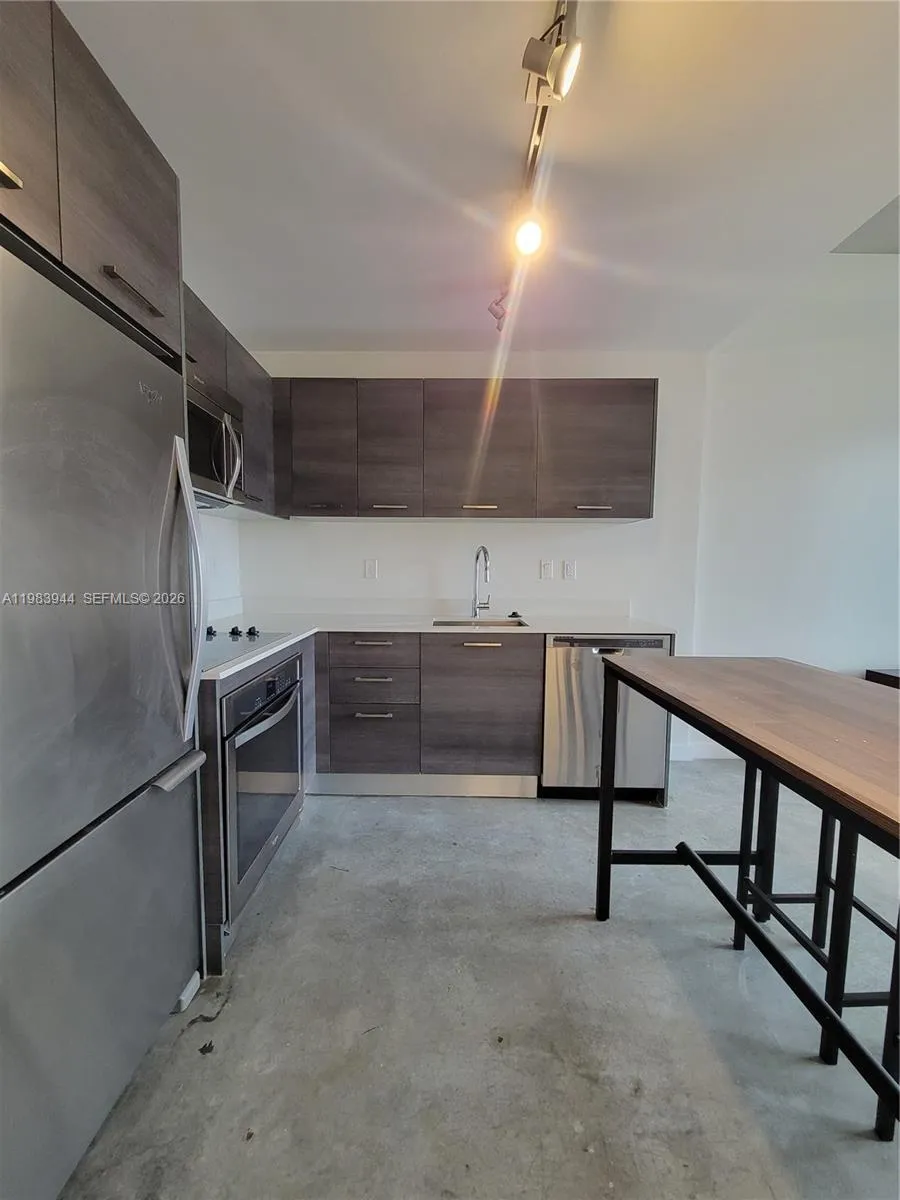 151 SE 1st St #1507 Miami, FL 33131