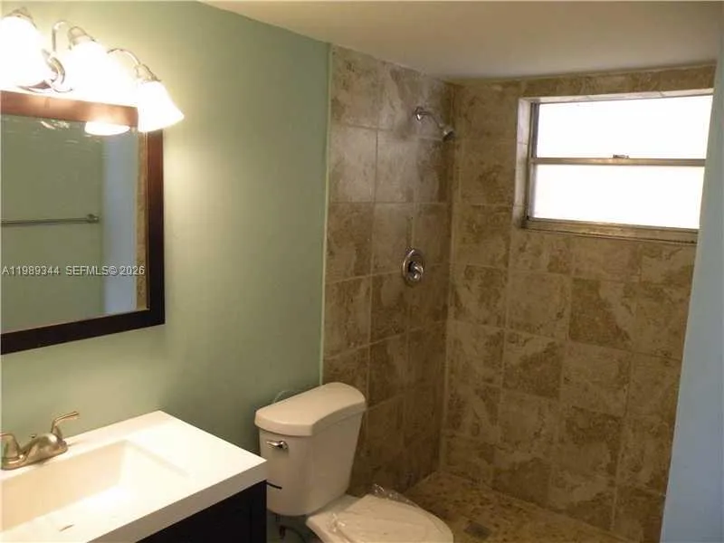 16410 Miami Dr #504 North Miami Beach, FL 33162