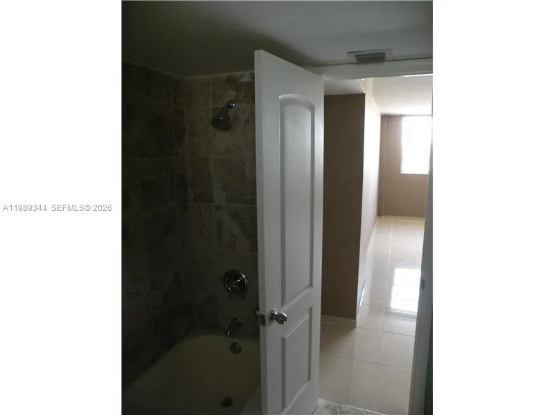16410 Miami Dr #504 North Miami Beach, FL 33162