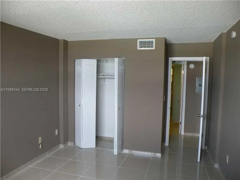 16410 Miami Dr #504 North Miami Beach, FL 33162