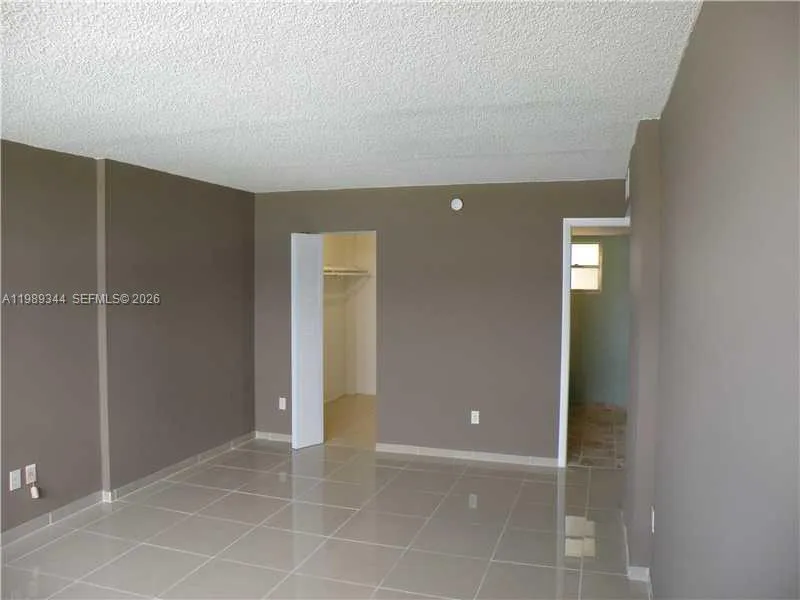 16410 Miami Dr #504 North Miami Beach, FL 33162