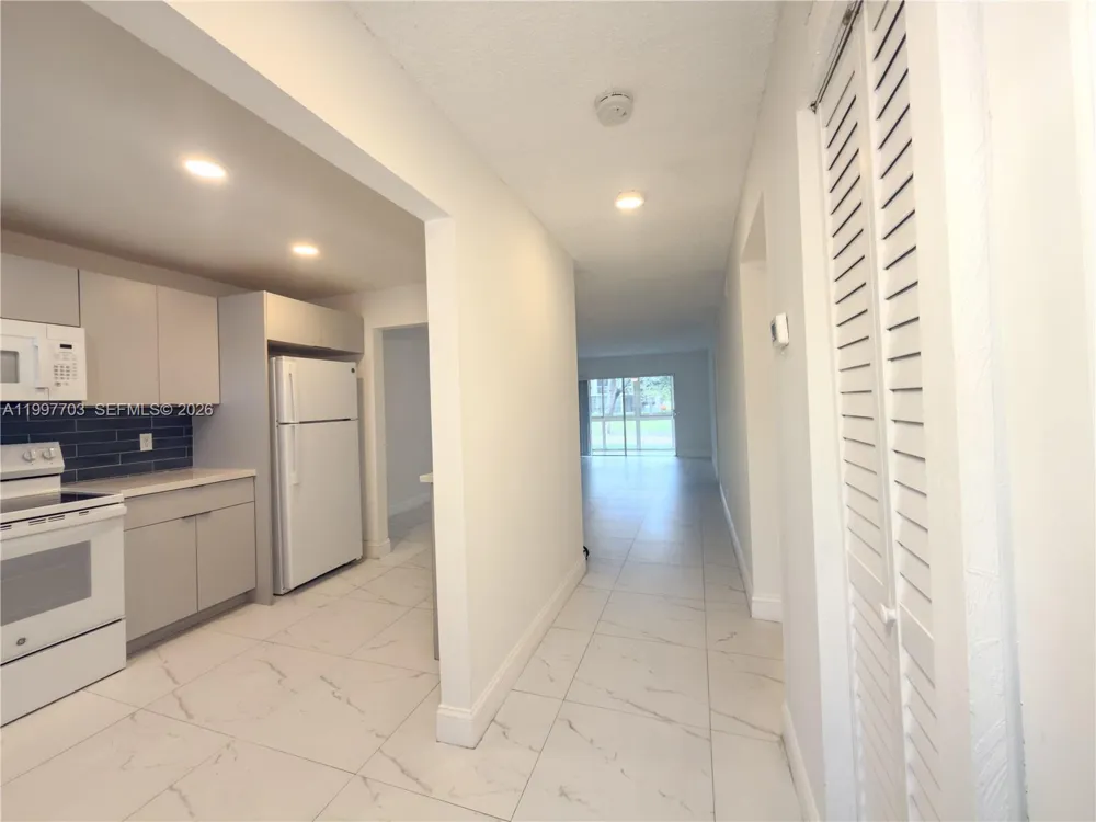 605 S State Road 7 #1D Margate, FL 33068