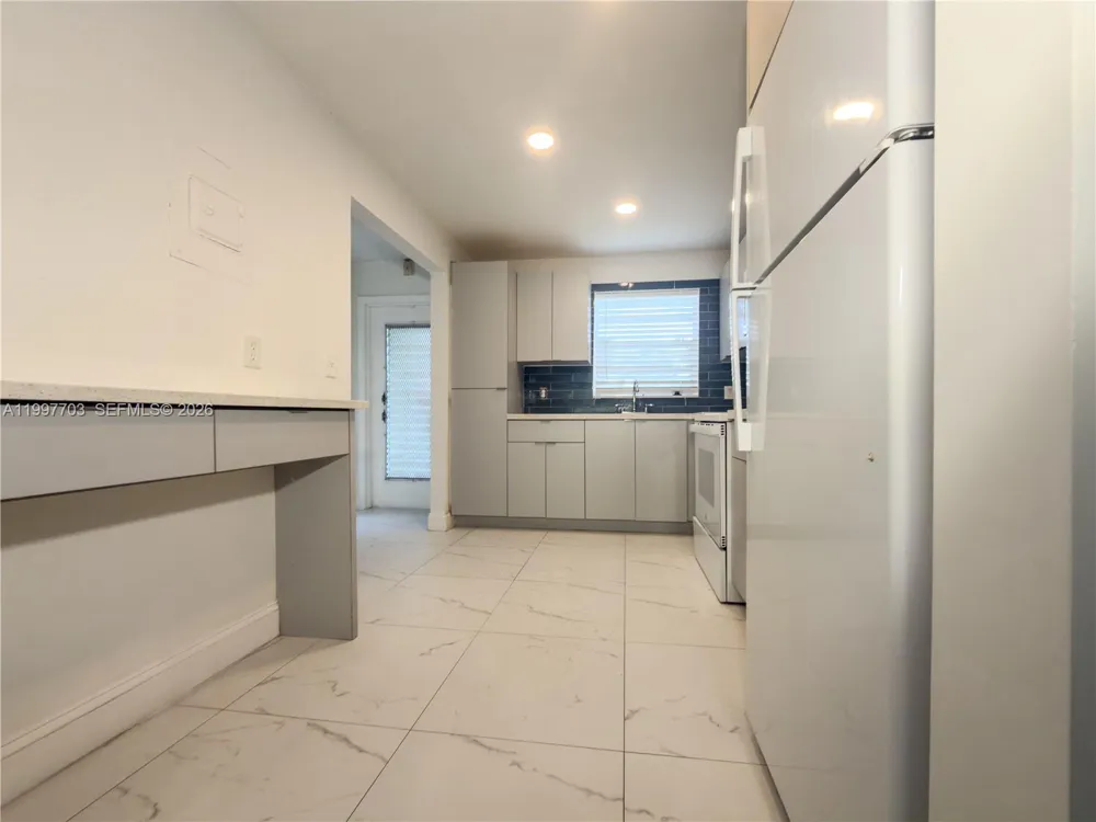 605 S State Road 7 #1D Margate, FL 33068