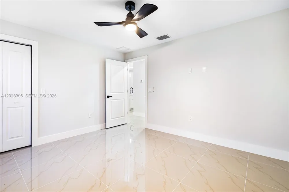 450 Mercedes CT #0 Lehigh Acres, FL 33972
