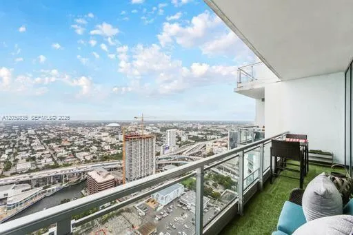 92 SW 3rd St #5108 Miami, FL 33130