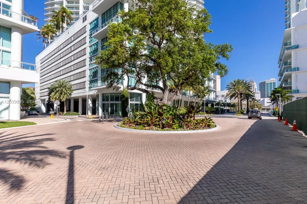 92 SW 3rd St #5108 Miami, FL 33130