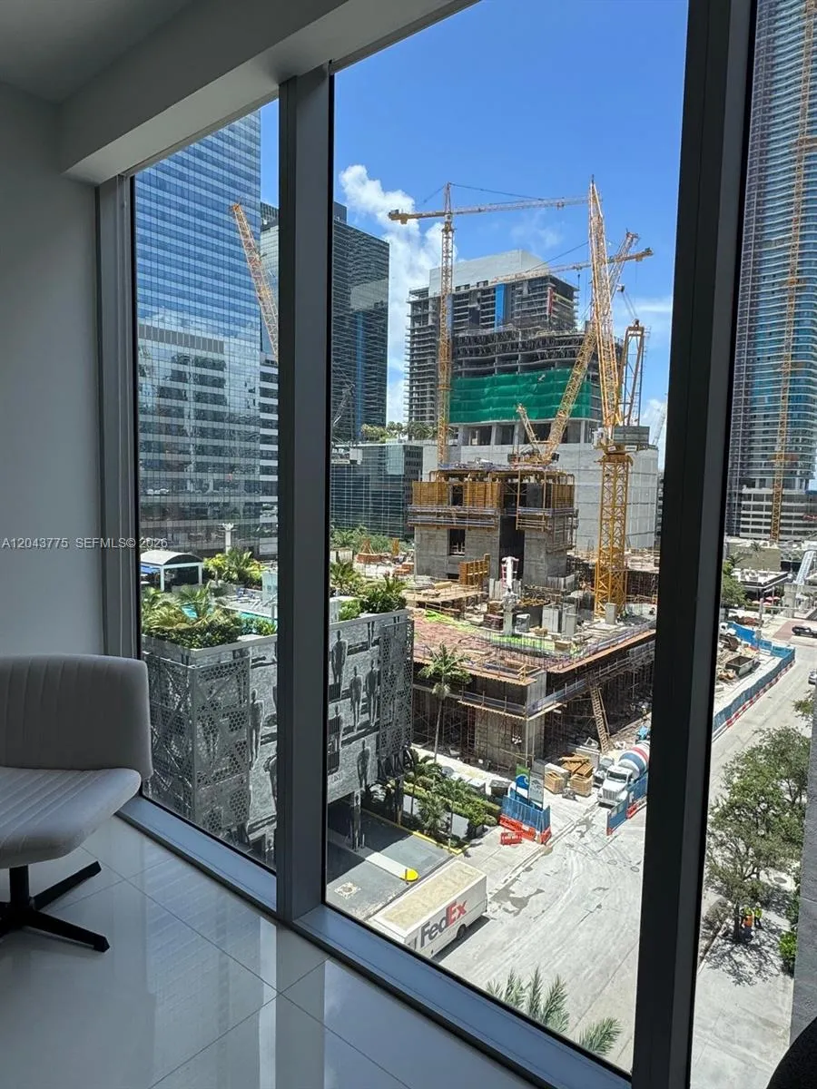 1300 Brickell Bay Dr #901 Miami, FL 33131