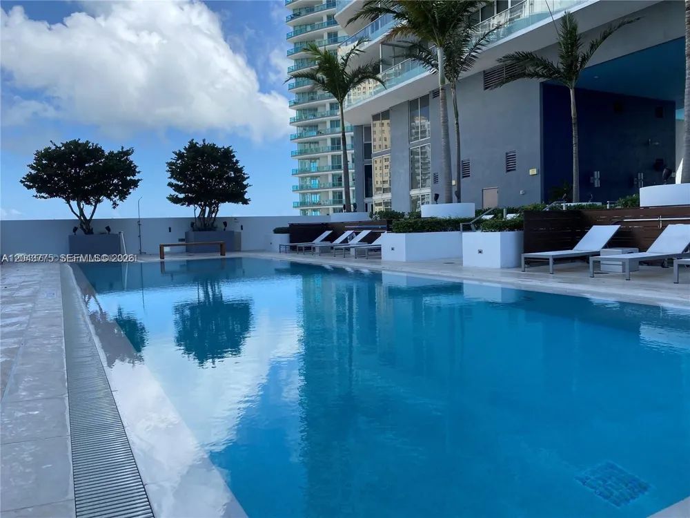 1300 Brickell Bay Dr #901 Miami, FL 33131