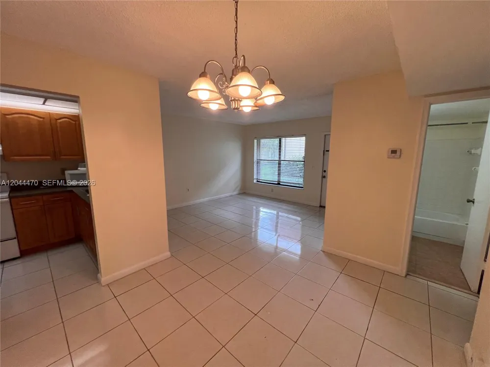 451 NW 100th Pl #101 Pembroke Pines, FL 33024