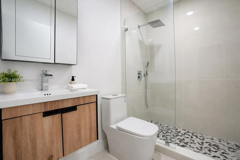 2450 NW 168th St #2450 Miami Gardens, FL 33056