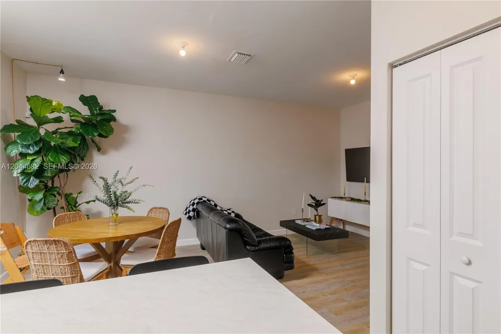 10079 SW 228 #10079 Miami, FL 33190