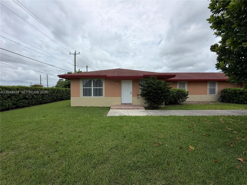 10530 SW 183rd St #2 Miami, FL 33157