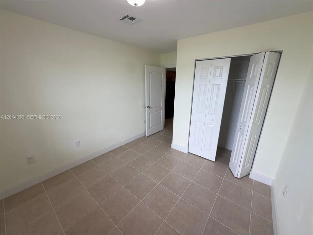 10530 SW 183rd St #2 Miami, FL 33157