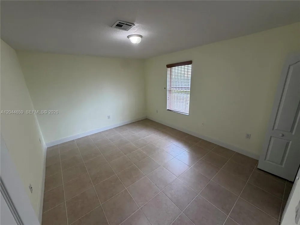 10530 SW 183rd St #2 Miami, FL 33157