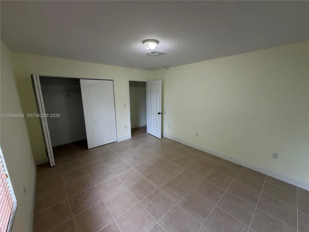 10530 SW 183rd St #2 Miami, FL 33157