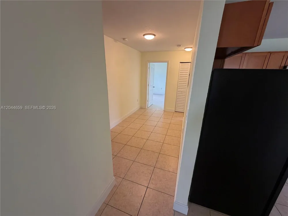 10530 SW 183rd St #2 Miami, FL 33157