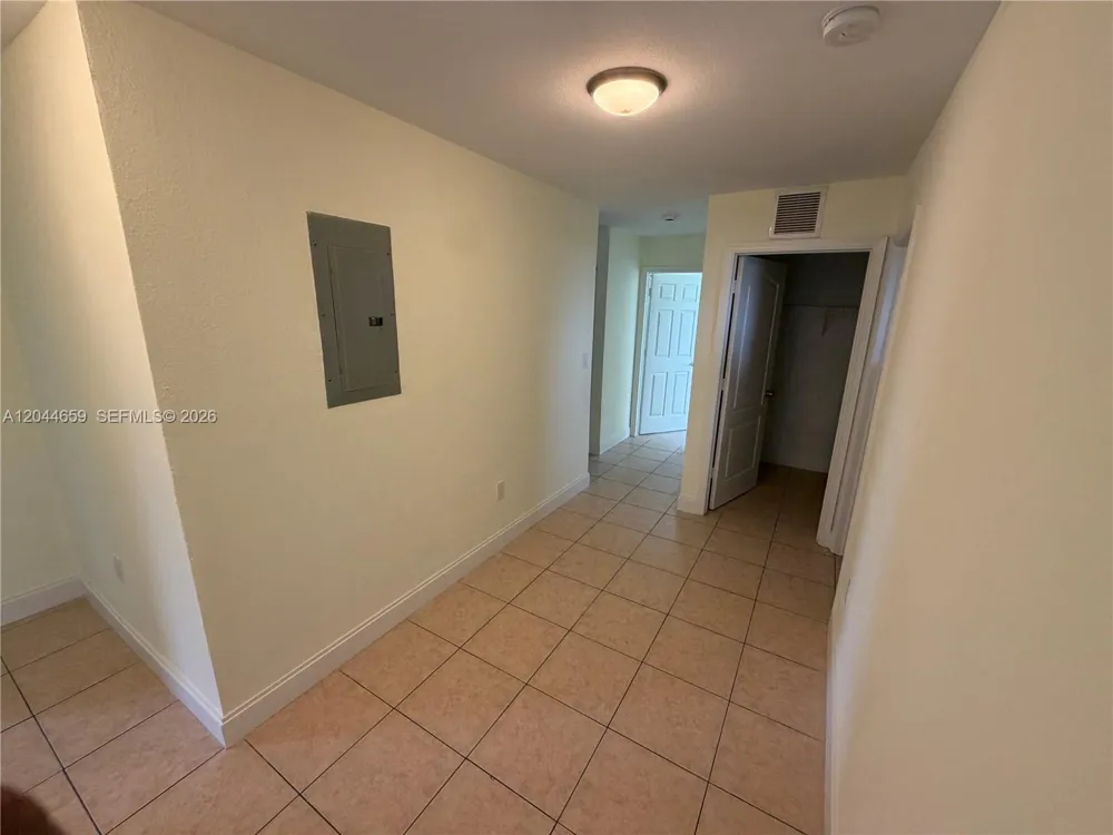 10530 SW 183rd St #2 Miami, FL 33157