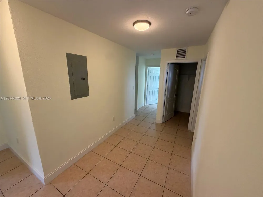 10530 SW 183rd St #2 Miami, FL 33157