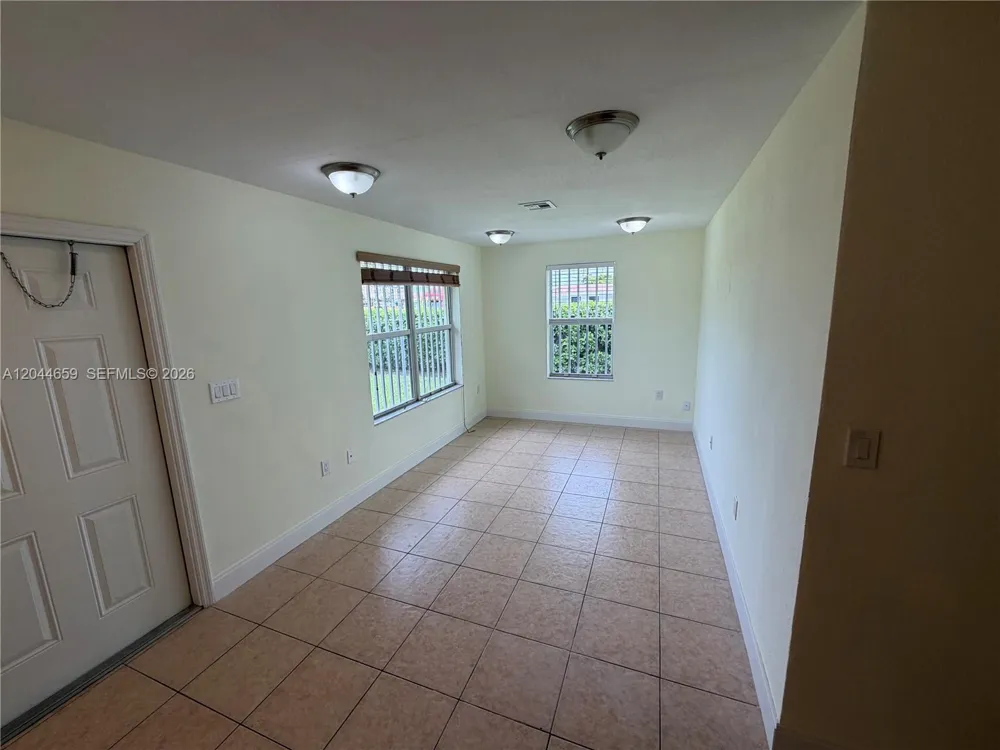 10530 SW 183rd St #2 Miami, FL 33157