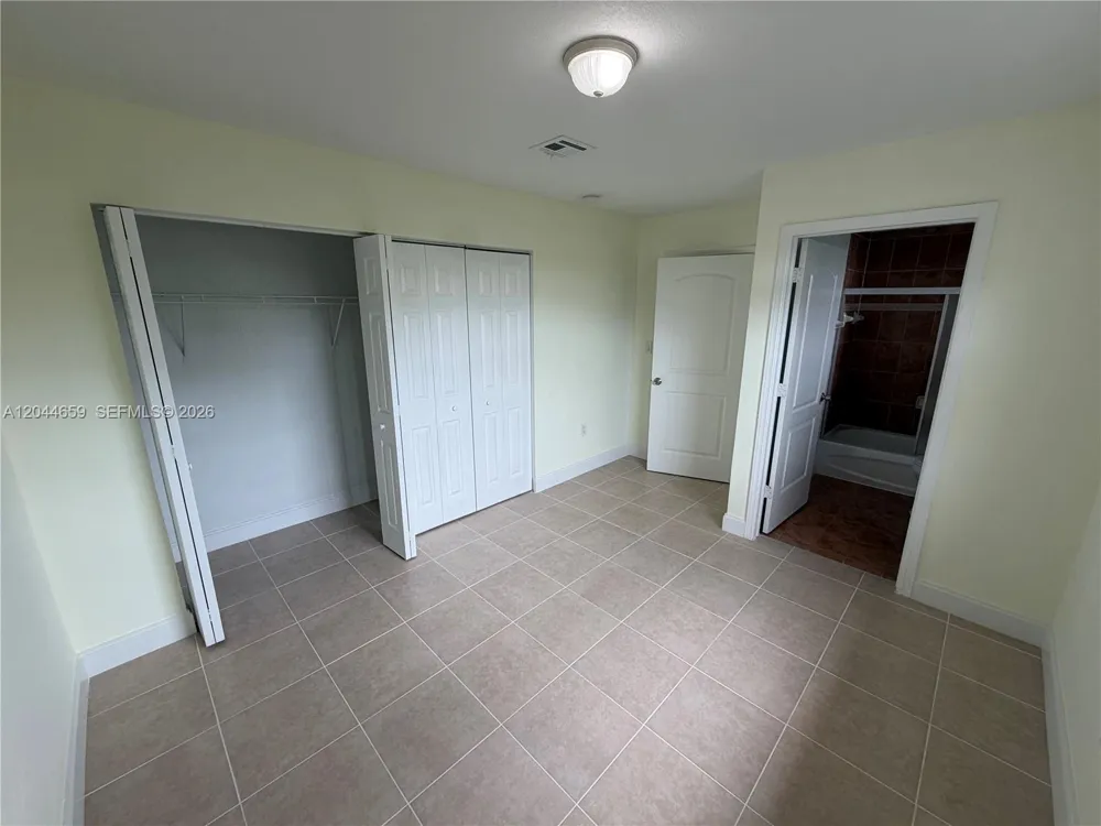 10530 SW 183rd St #2 Miami, FL 33157