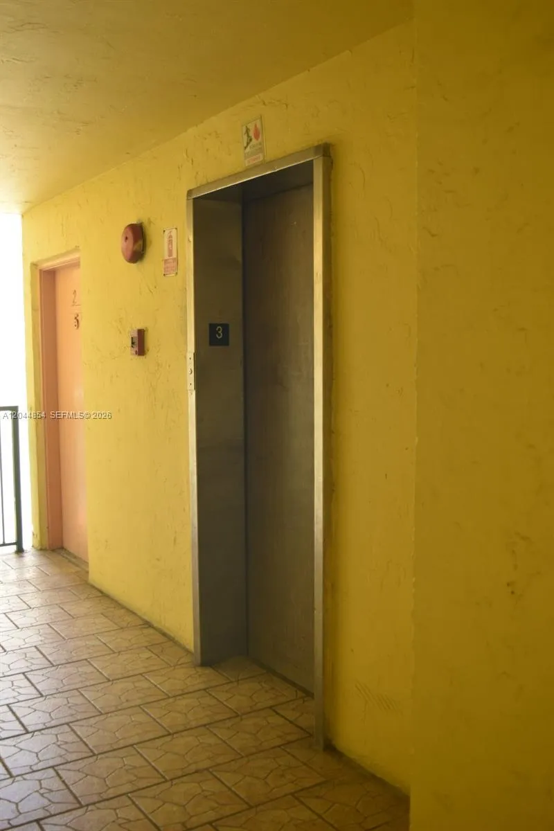 666 W 81st St #311 Hialeah, FL 33014