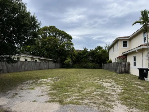 1107 NW 1st Ave