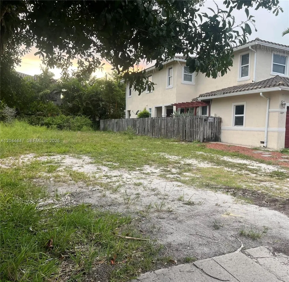 1107 NW 1st Ave Fort Lauderdale, FL 33311