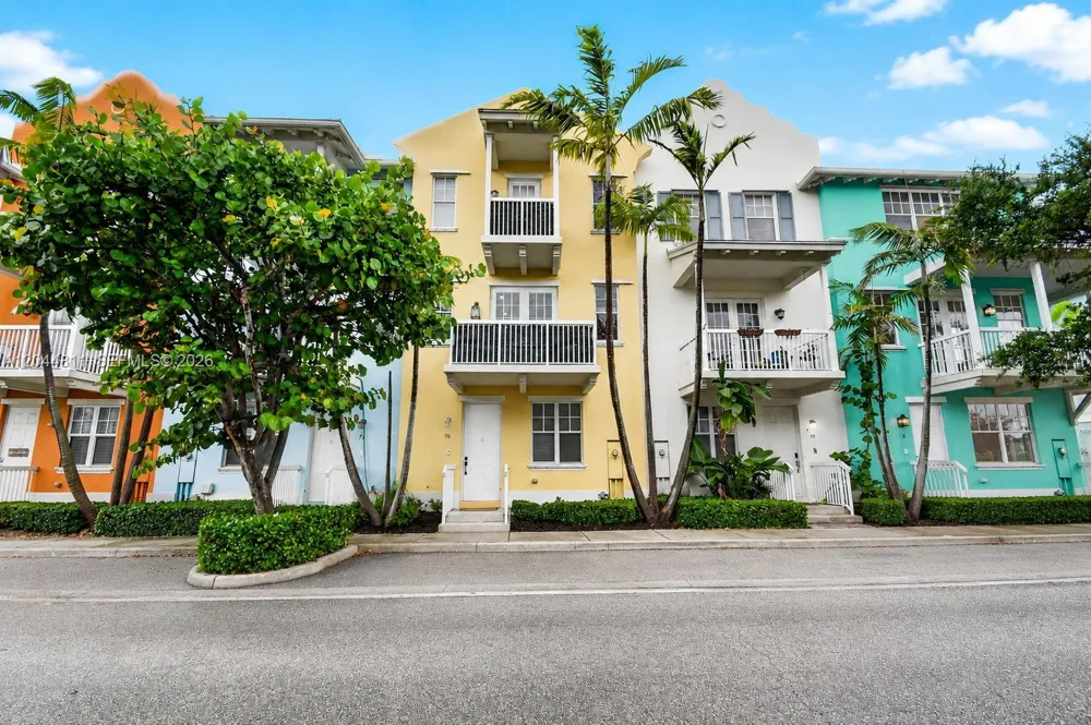 810 3rd Ave N #76 Lake Worth, FL 33460