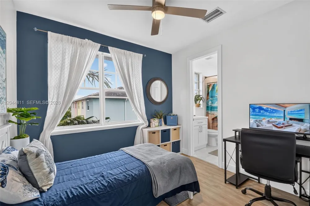 810 3rd Ave N #76 Lake Worth, FL 33460
