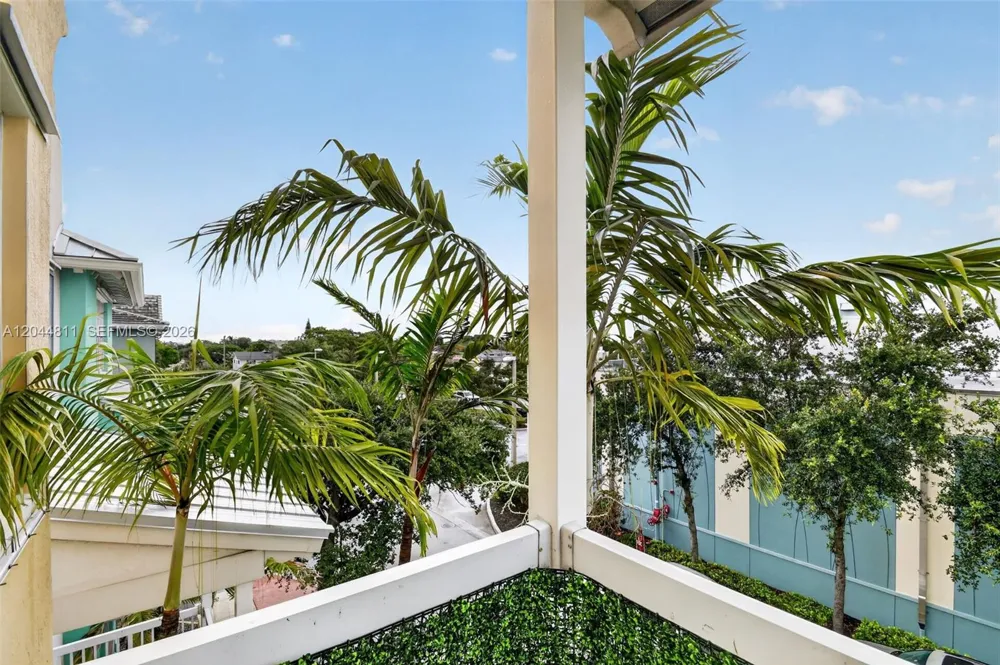 810 3rd Ave N #76 Lake Worth, FL 33460