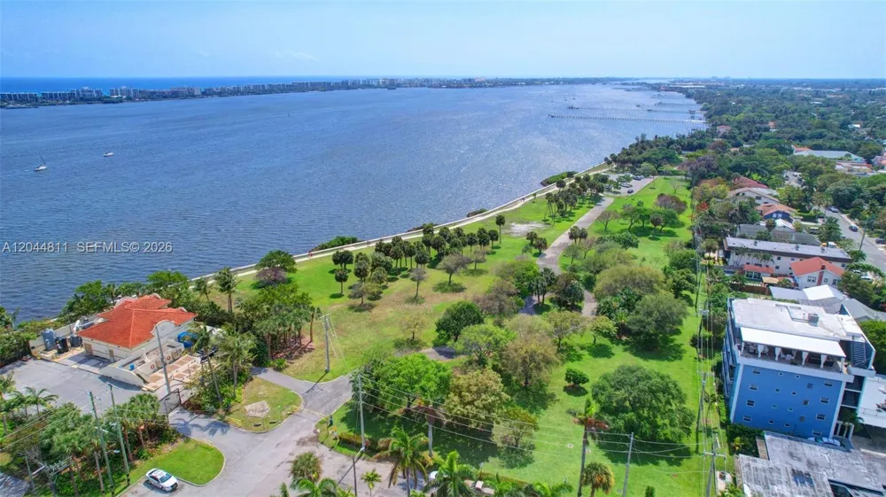 810 3rd Ave N #76 Lake Worth, FL 33460