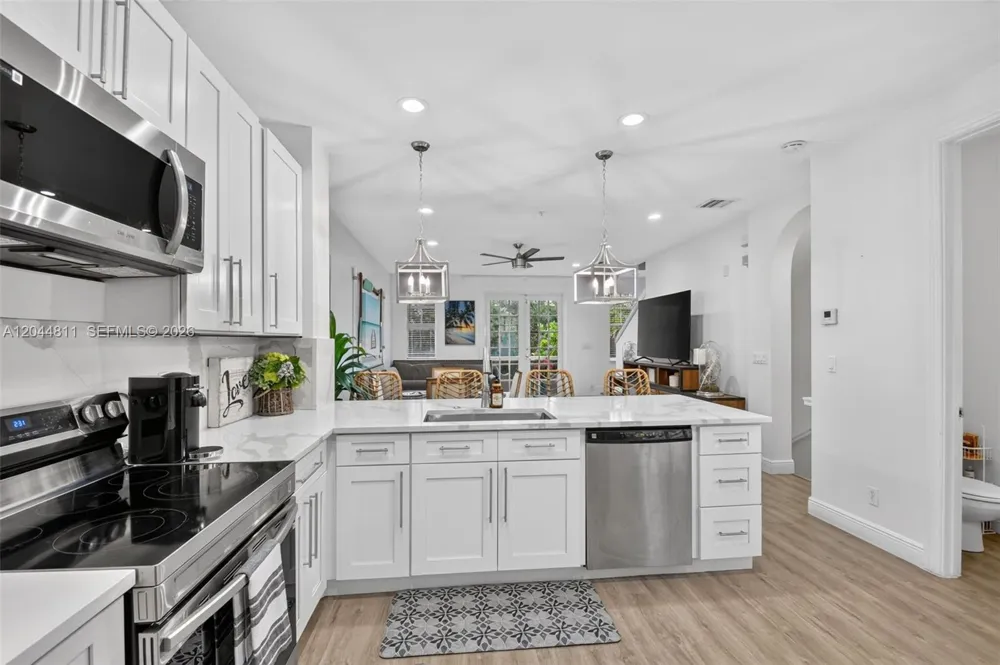 810 3rd Ave N #76 Lake Worth, FL 33460