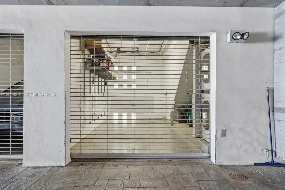 204 Washington Ave #13 Miami Beach, FL 33139