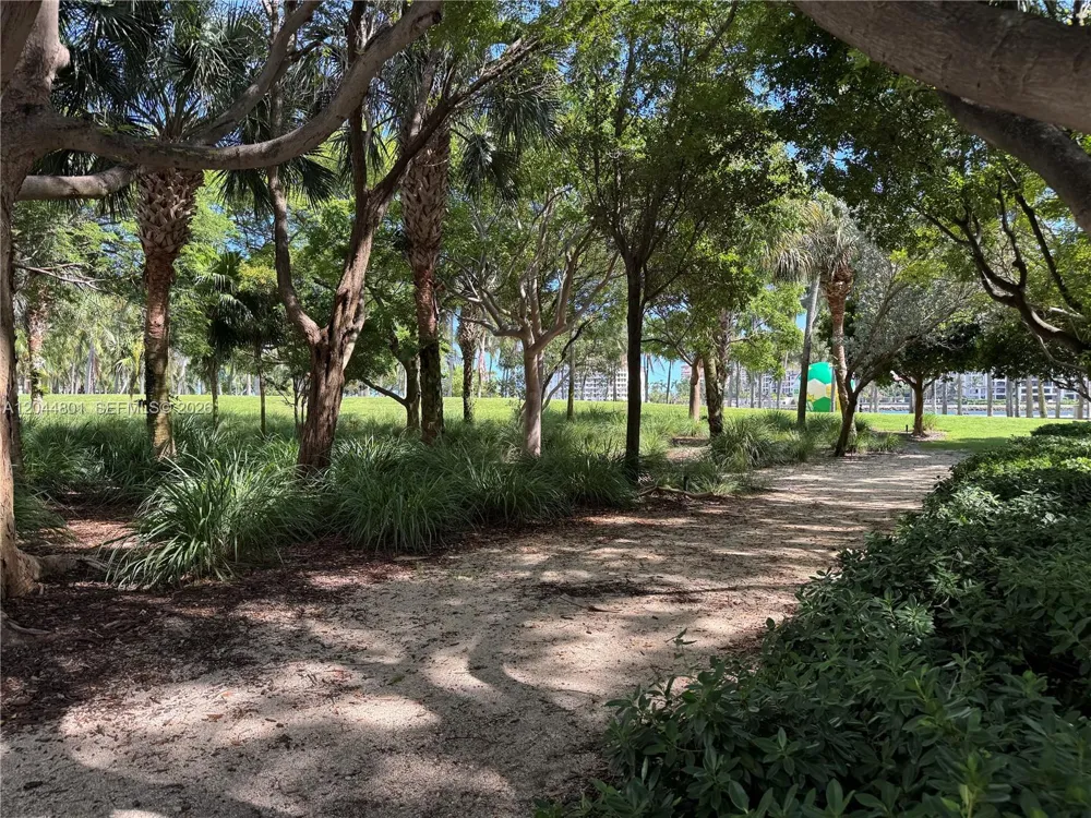 204 Washington Ave #13 Miami Beach, FL 33139