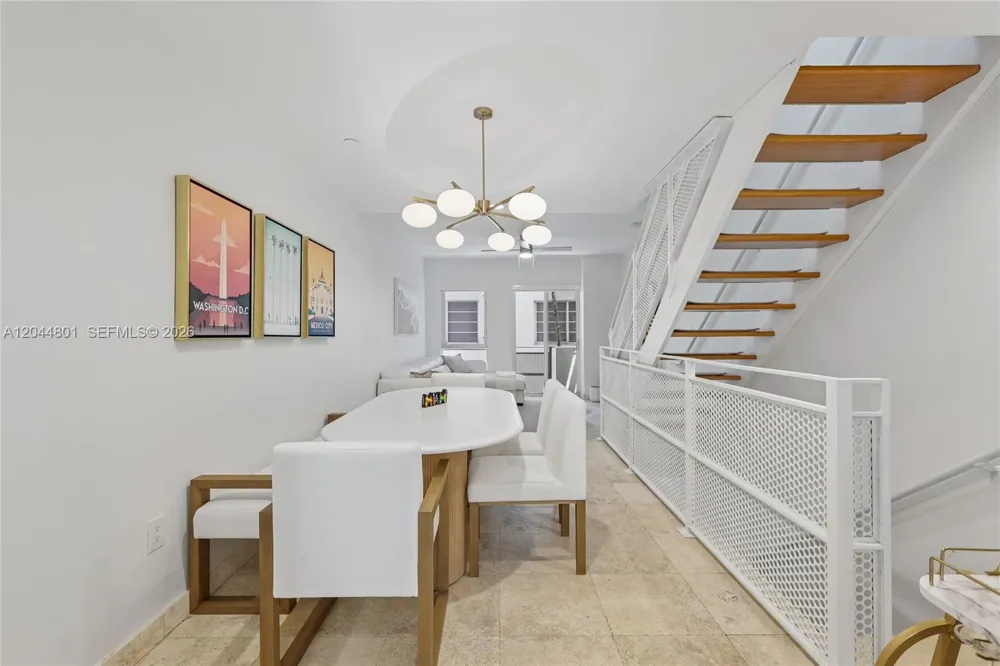 204 Washington Ave #13 Miami Beach, FL 33139