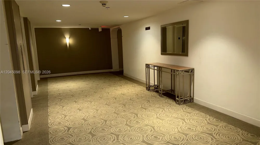 2333 Brickell Ave #614 Miami, FL 33129
