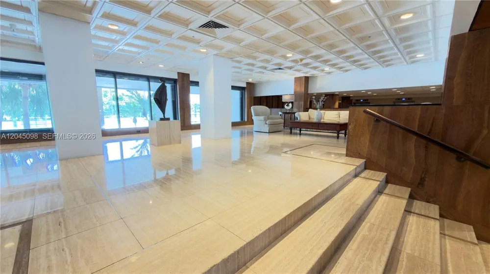 2333 Brickell Ave #614 Miami, FL 33129