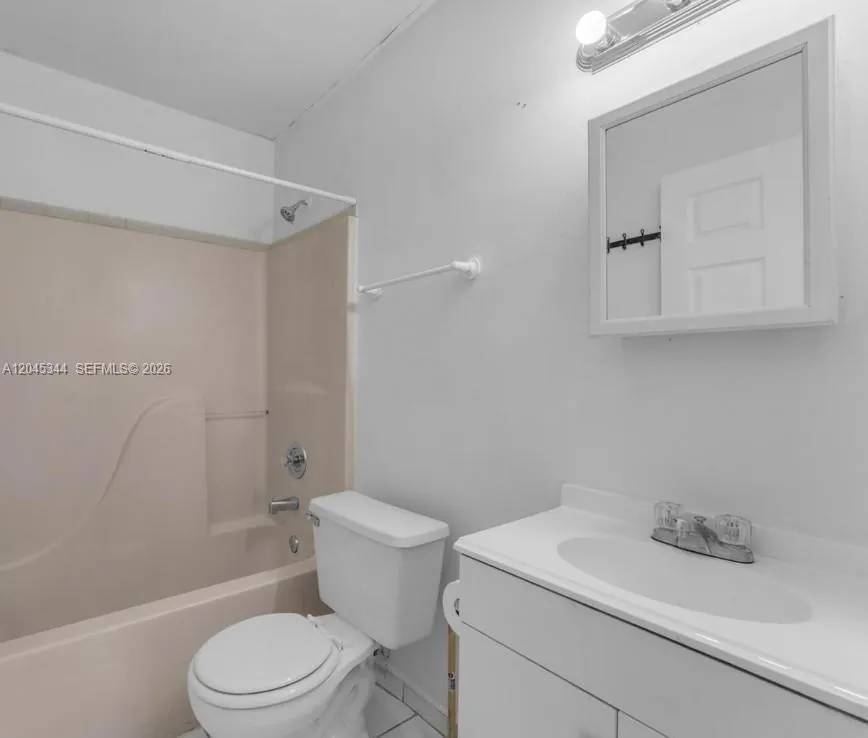 768 SW 9th St Florida City, FL 33034