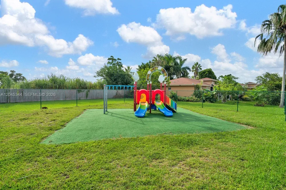 768 SW 9th St Florida City, FL 33034