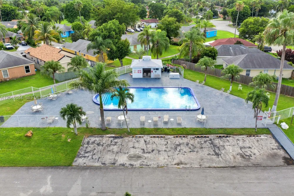 768 SW 9th St Florida City, FL 33034