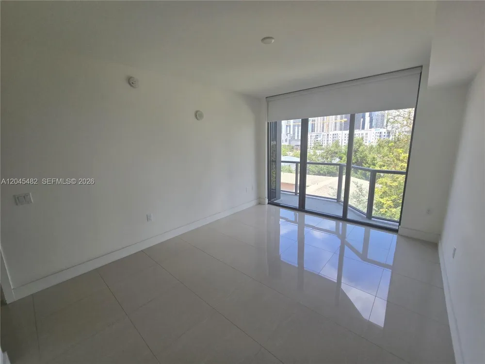 201 SW 17th Rd #611 Miami, FL 33129